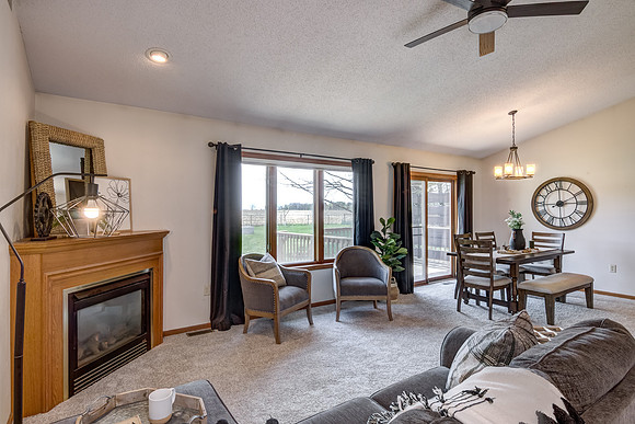02 - Living Room-3