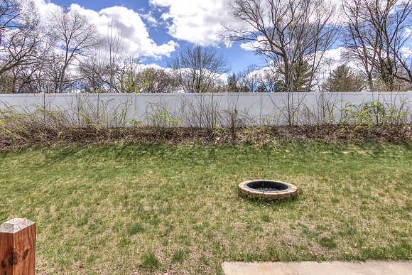 19 - Backyard-02