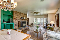 05 - Family Room-3