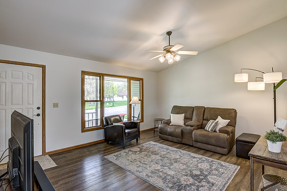 02 - Living Room-1