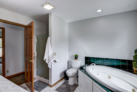07 - Primary Bathroom-2