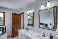 07 - Primary Bathroom-1
