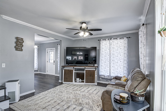 02 - Living Room-3