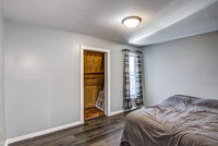 11 - Upper Level Bedroom - 2-1