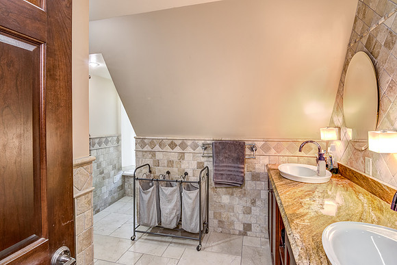 12b - Bathroom-3