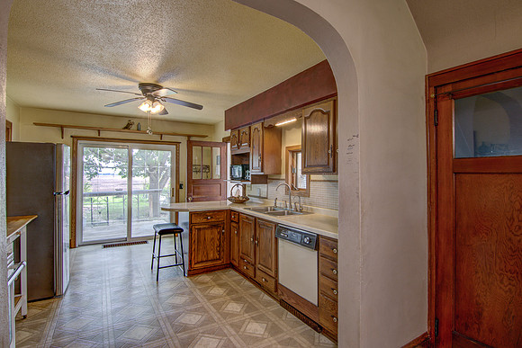 03 - Kitchen-1