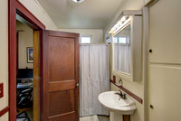07 - Primary Bathroom-2