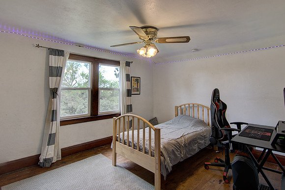 11 - Upper Level Bedroom - 1-1