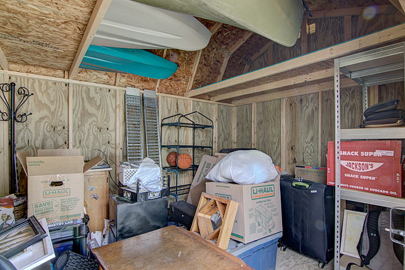 18 - Outbuilding-2