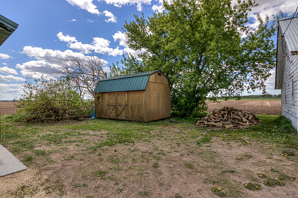 18 - Outbuilding-1
