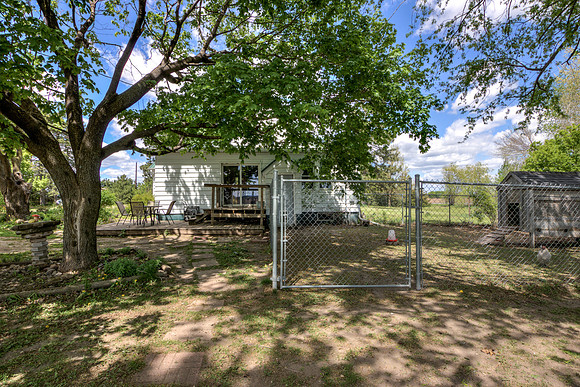 19 - Backyard-05