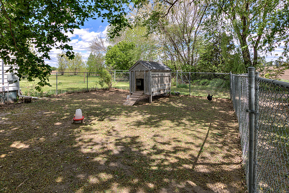 19 - Backyard-07
