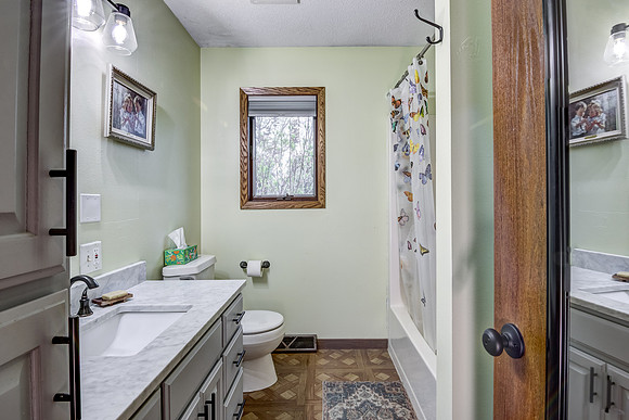 12b - Bathroom-1