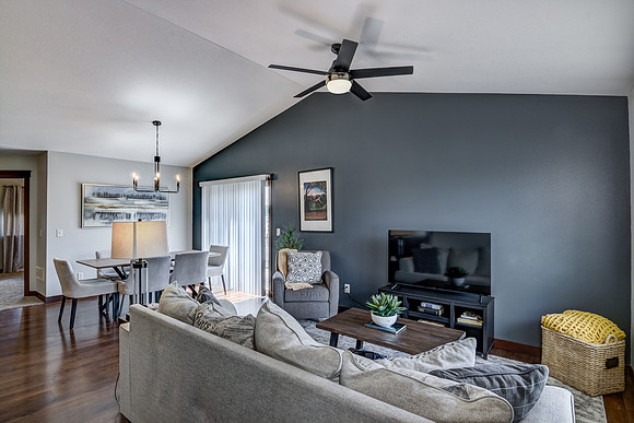 02 - Living Room-2