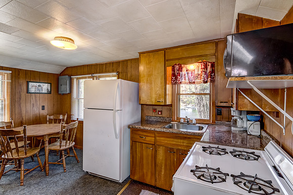 03 - Kitchen-4