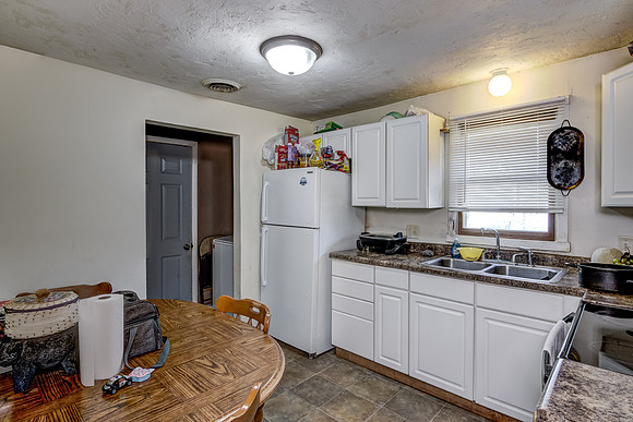 03 - Kitchen-1