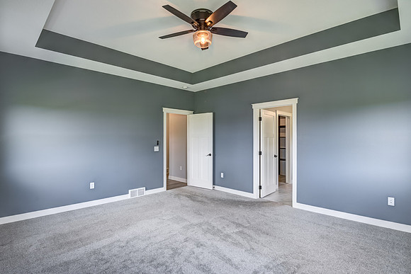 06 - Primary Bedroom-2
