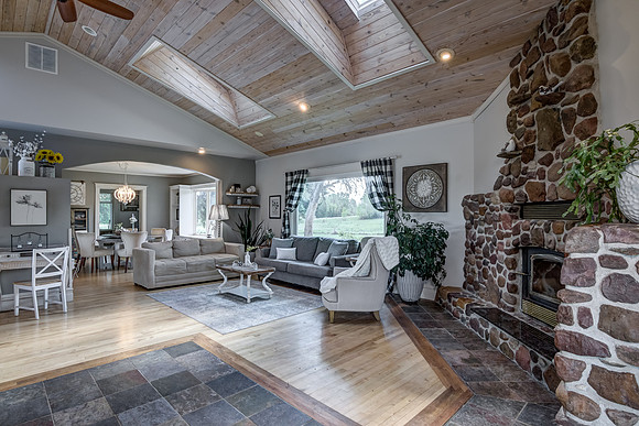 05 - Family Room-4