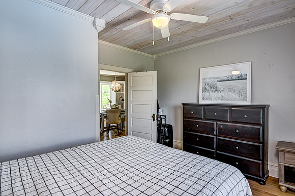 10 - Main Level Bedroom - 1-2