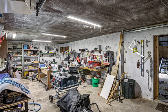 18 - Outbuilding-21