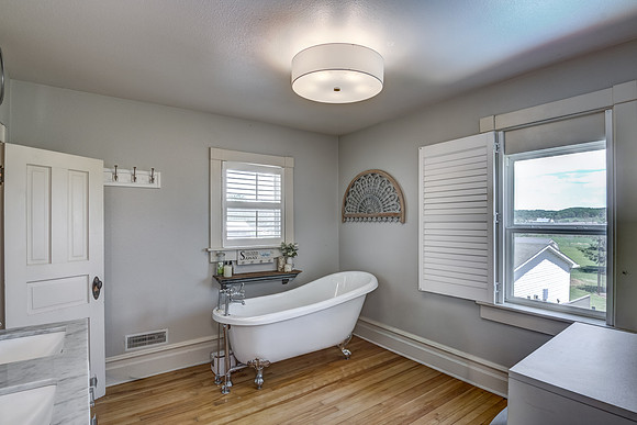 12b - Bathroom-1