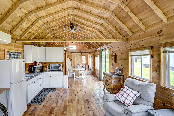 18 - Outbuilding-09