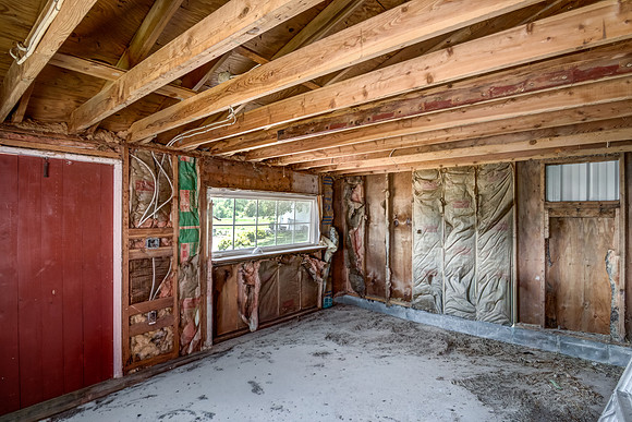 18 - Outbuilding-17