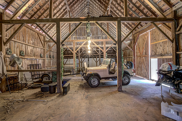 18 - Outbuilding-30