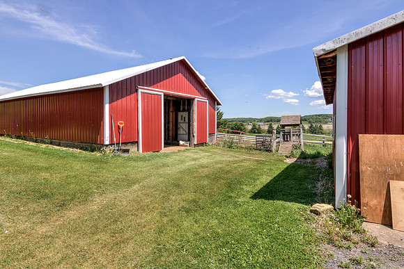 18 - Outbuilding-32