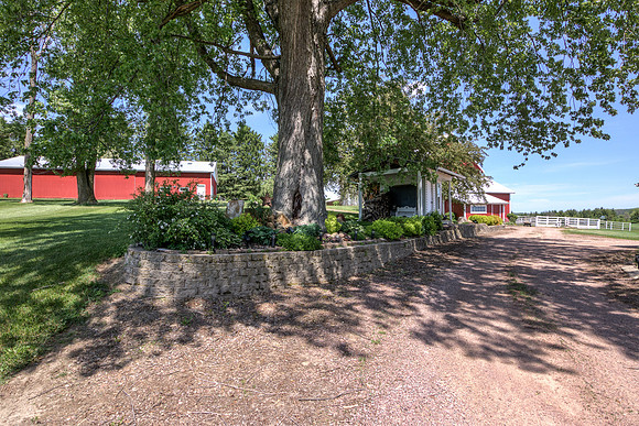 20 - Exterior-05b