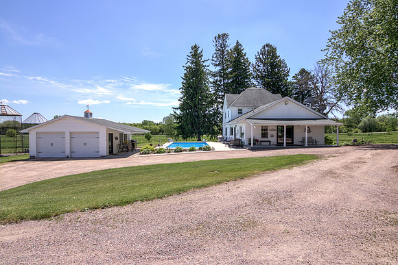 20 - Exterior-14