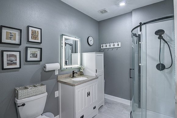 12b - Bathroom-5