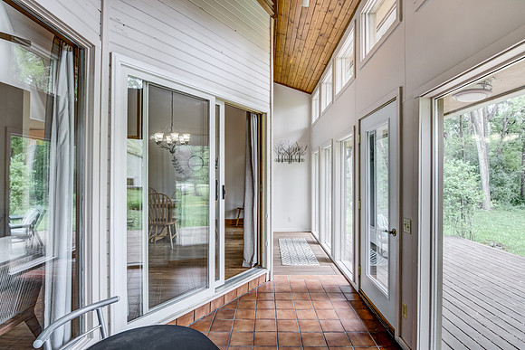 09 - Seasonal Porch-2