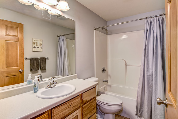12b - Bathroom-2