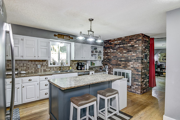 03 - Kitchen-1