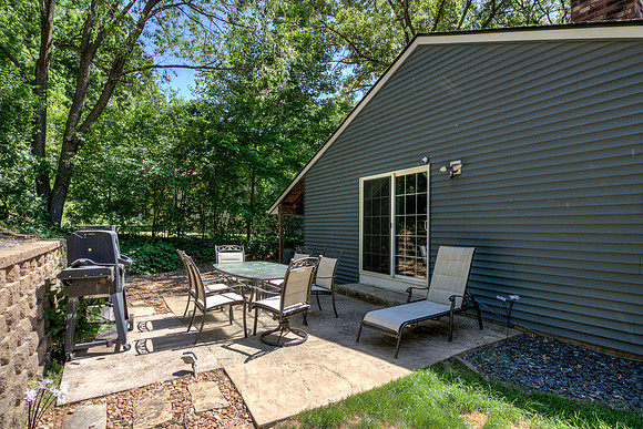 19 - Backyard-03