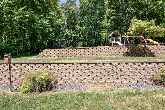 19 - Backyard-02
