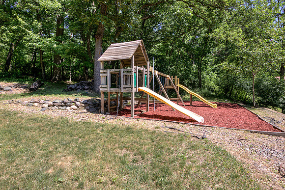 19 - Backyard-10