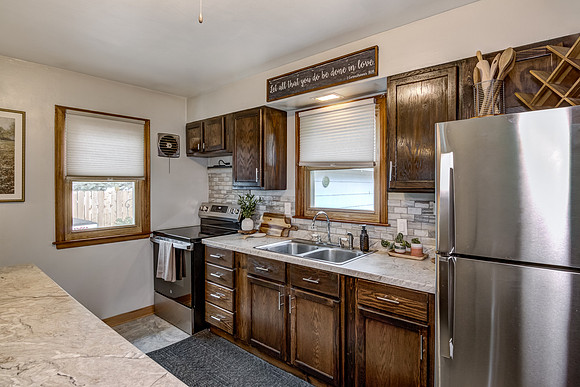 03 - Kitchen-3