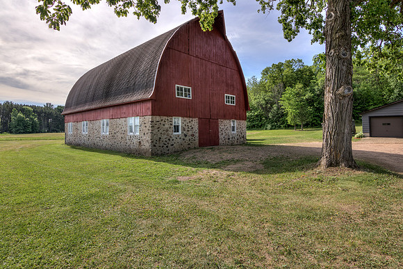18 - Outbuilding-1