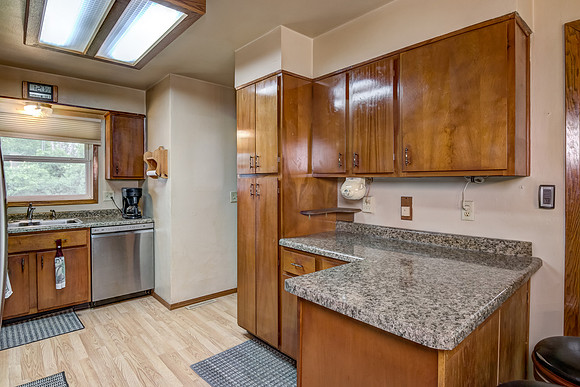 03 - Kitchen-1