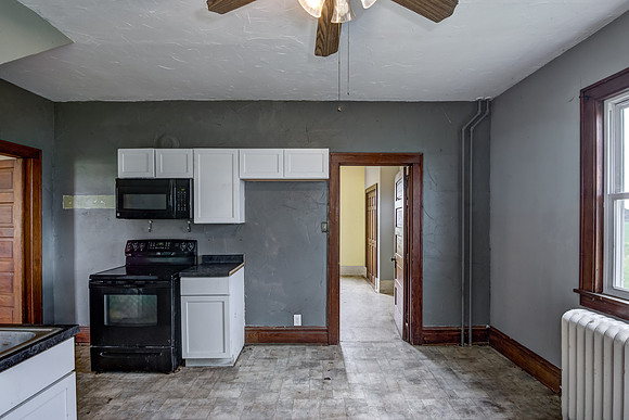 03 - Kitchen-5