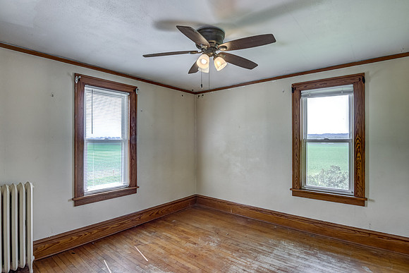 11 - Upper Level Bedroom - 3-1