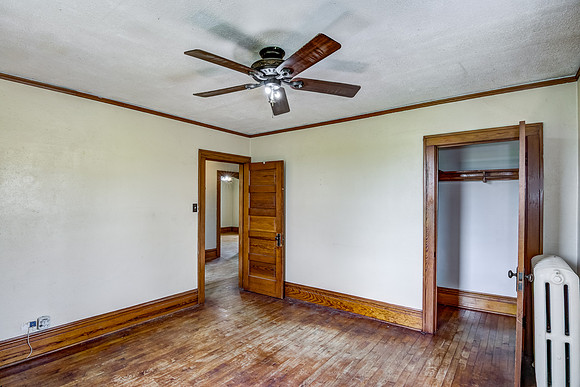 11 - Upper Level Bedroom - 4-2