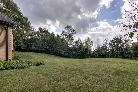19 - Backyard-03