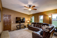 05 - Family Room-1