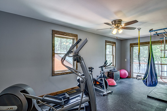 11 - Upper Level Bedroom - 3-1
