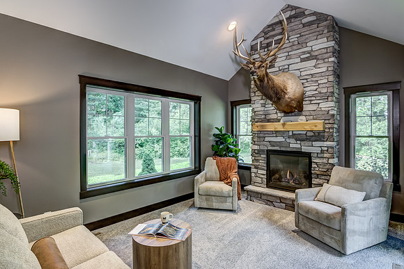 05 - Family Room-1