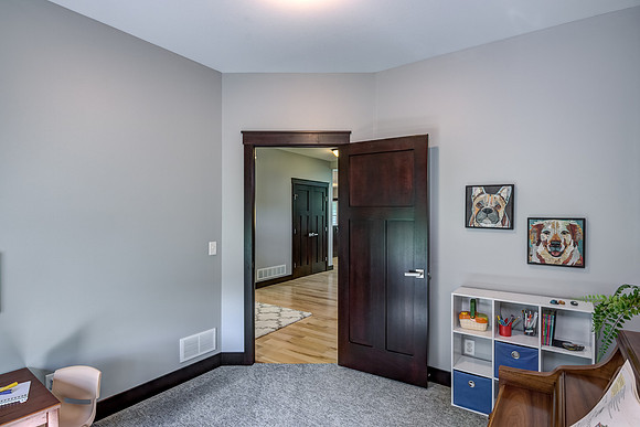 10 - Main Level Bedroom - 1-2