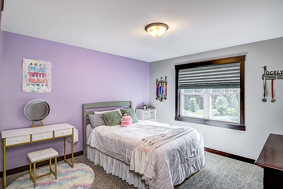 11 - Upper Level Bedroom - 2-1